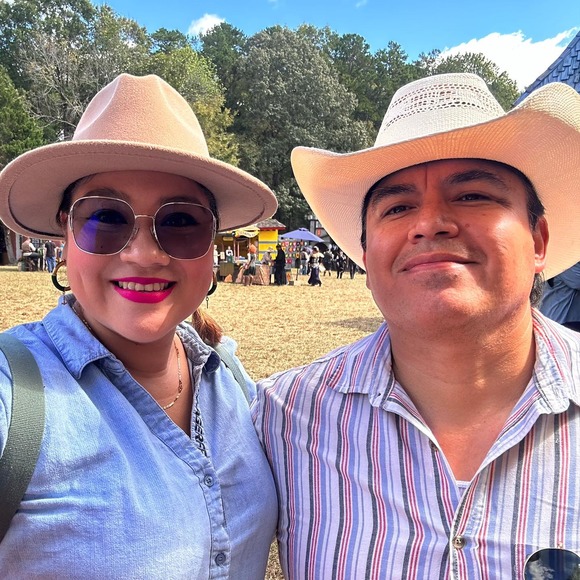 Meet your Posher, Oscar hatziri - Picture 1 of 1